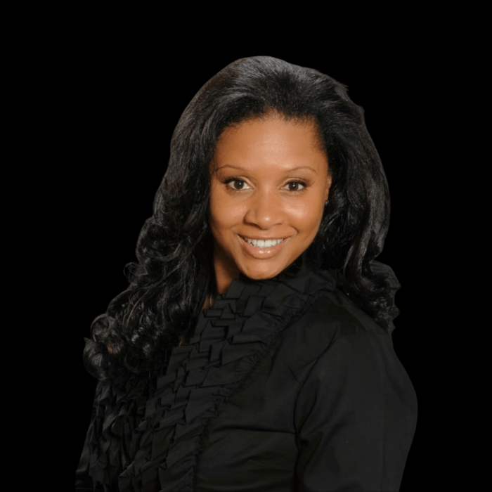 Headshot Template 13 1 700x700 - Sherie Greene