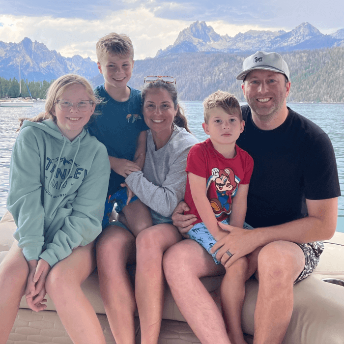 Headshot Template 20 700x700 - Kyle Medley