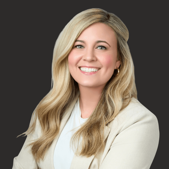 Headshot Template 21 700x700 - Jessica Glisson