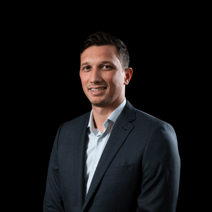 Headshot Template 5 1 700x700 - Andrew Dewispelaere