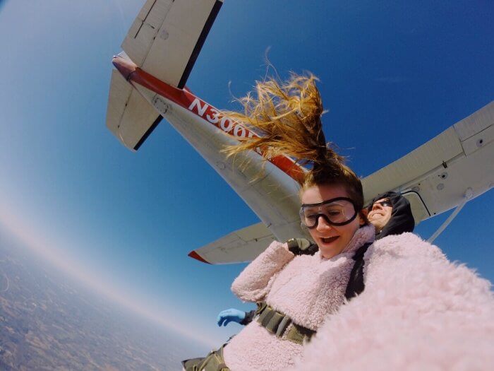 Skydiving 700x525 - From Coast to Coast, Avery Lewis' Cardinal Journey has taken her from Operations to Marketing. Learn more about her 5 year journey!