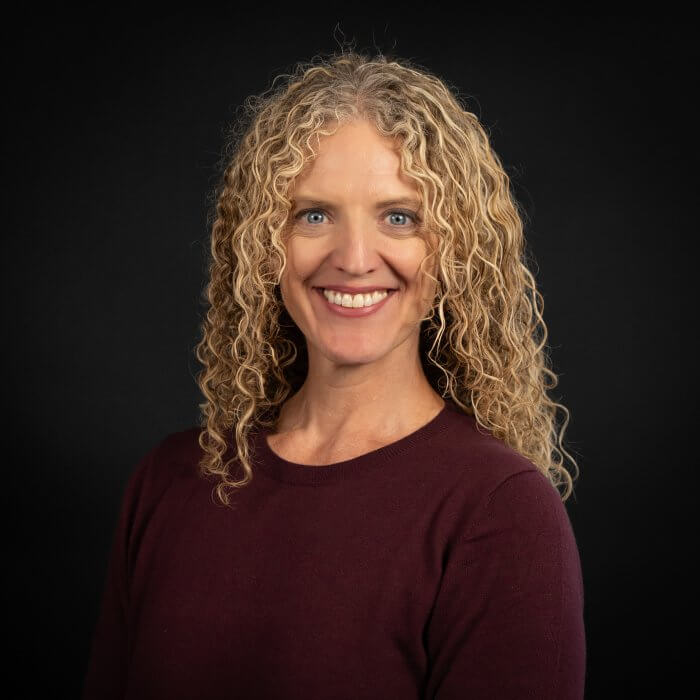 Toshi Rogers 2 2025 Q3 1 700x700 - Toshi Rogers